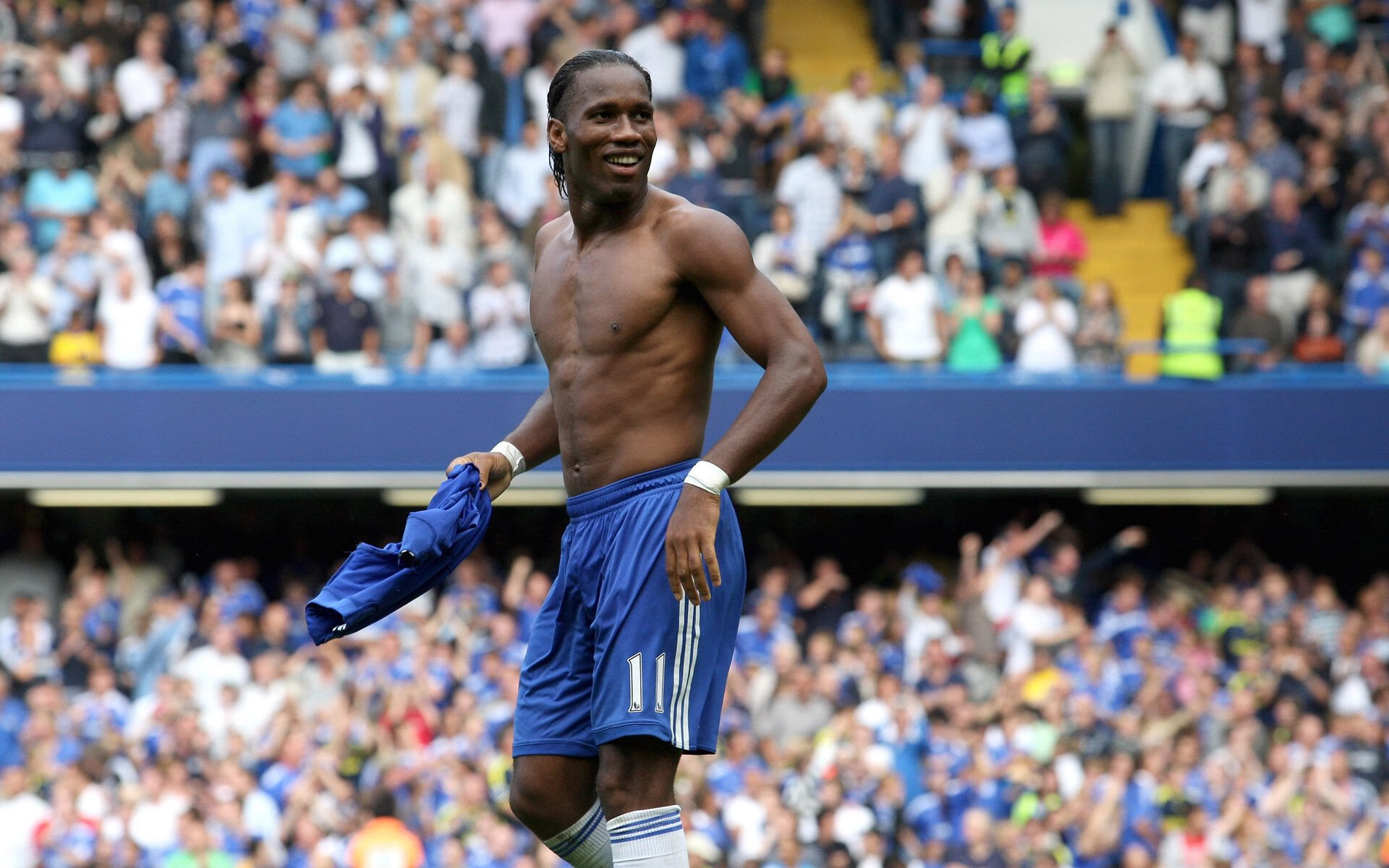 未来足球史诗:技术革新让比赛更精彩、更公平、更环保,足球 未来